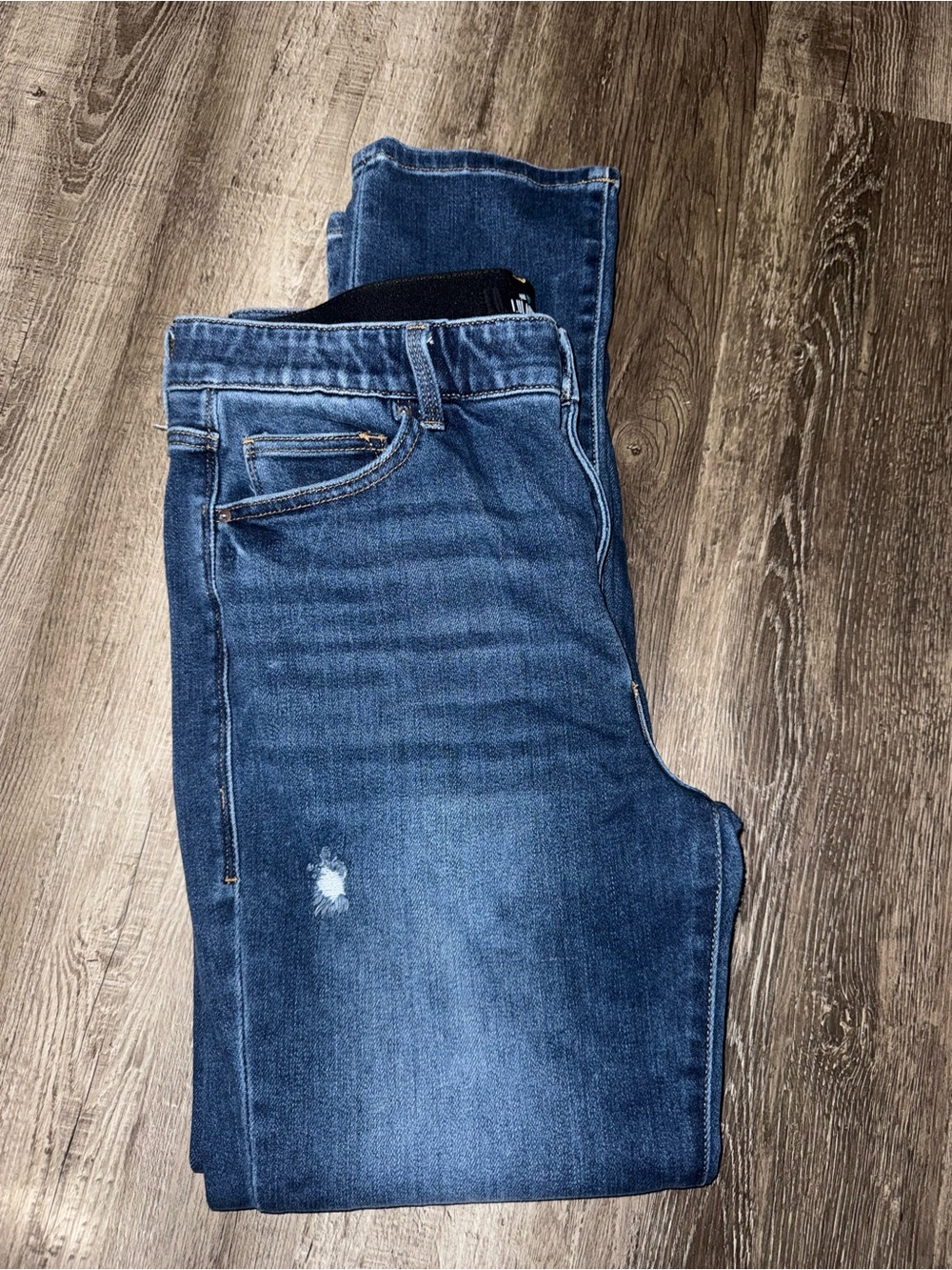 LuLaRoe Women’s Dark Blue Distressed Straight Jeans Size 32